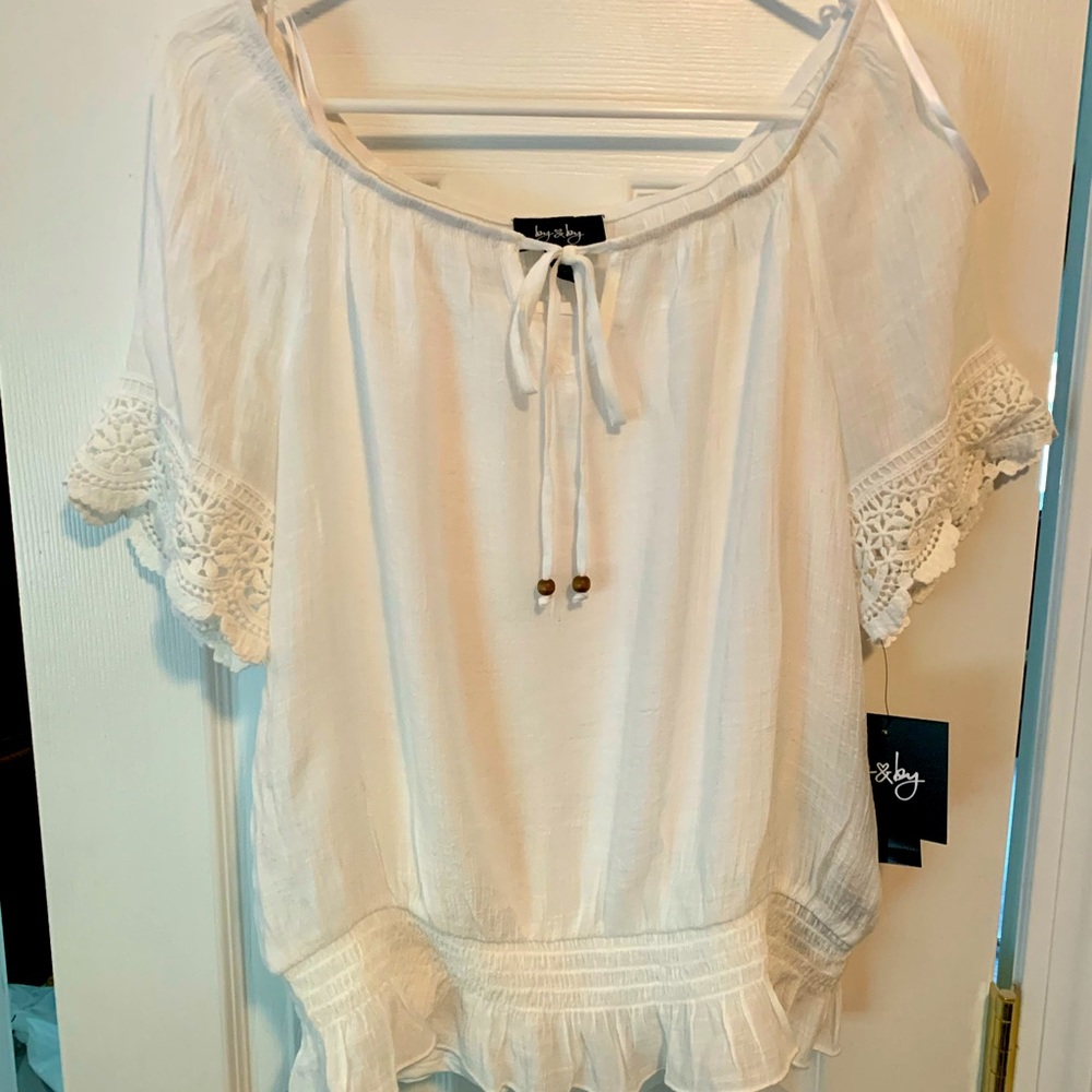 Brand new summer top.